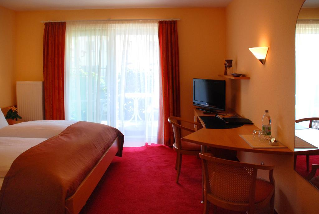 Im Winkel Appartements Und Zimmer ลังเงนาร์เงน ภายนอก รูปภาพ